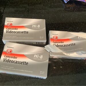 Radio Shack Hi-8 44-477 Metal Particle Camcorder Video Cassettes 3 ( 2sealed)